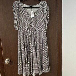 Torrid Mini Studio Knit Cinch Front Skater Dress Simple Geos Pattern 00